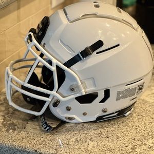 F7 schutt football helmet size large